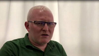 Engelli öğretmene darp!