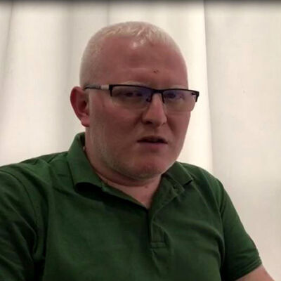 Engelli öğretmene darp!