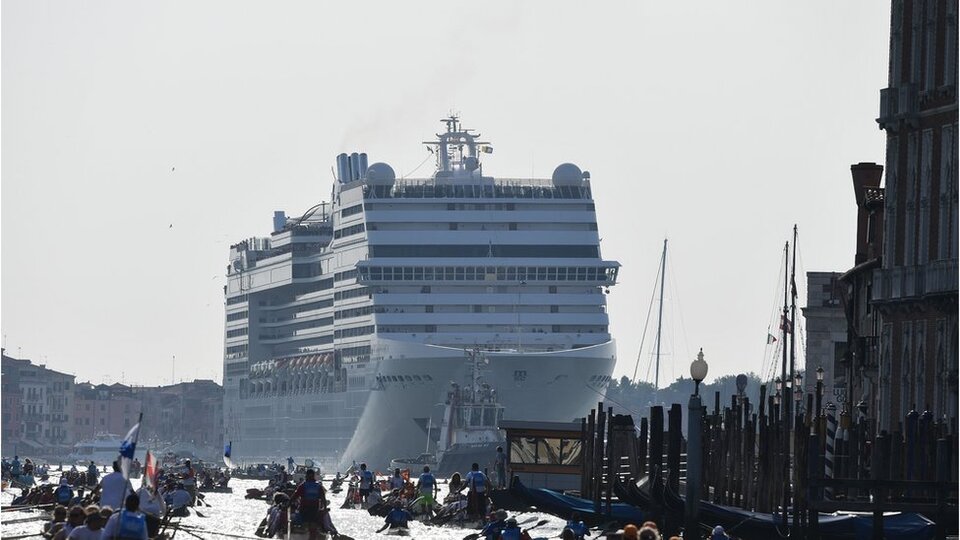 Venedik Belediye Başkanı'ndan UNESCO'ya çağrı: Bizi kara listeye alın