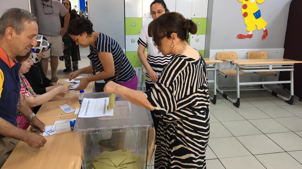 Sezen Aksu: Başıma bir iş gelmeyecek değil mi