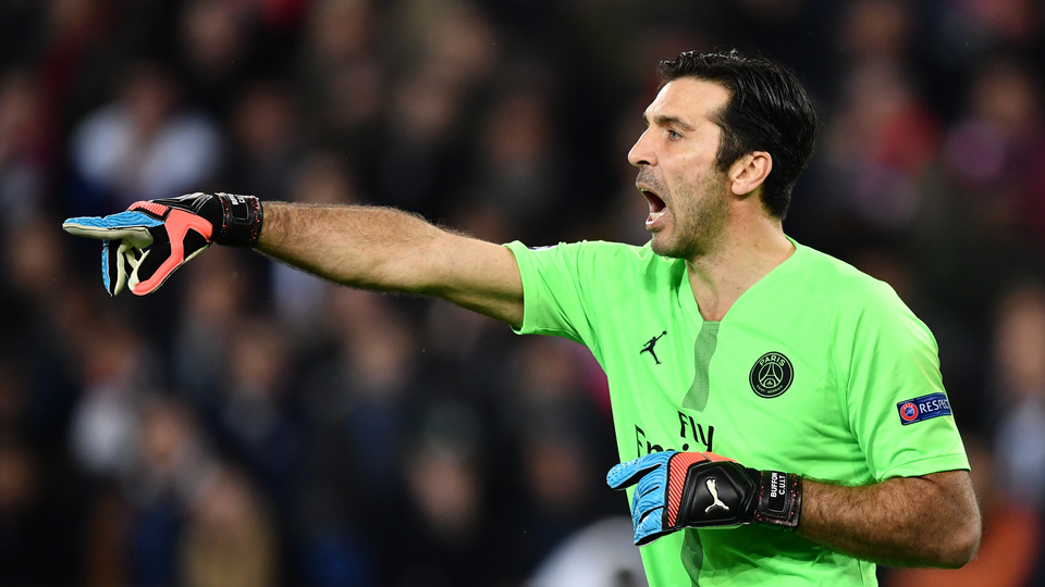 Buffon'a sürpriz talip!