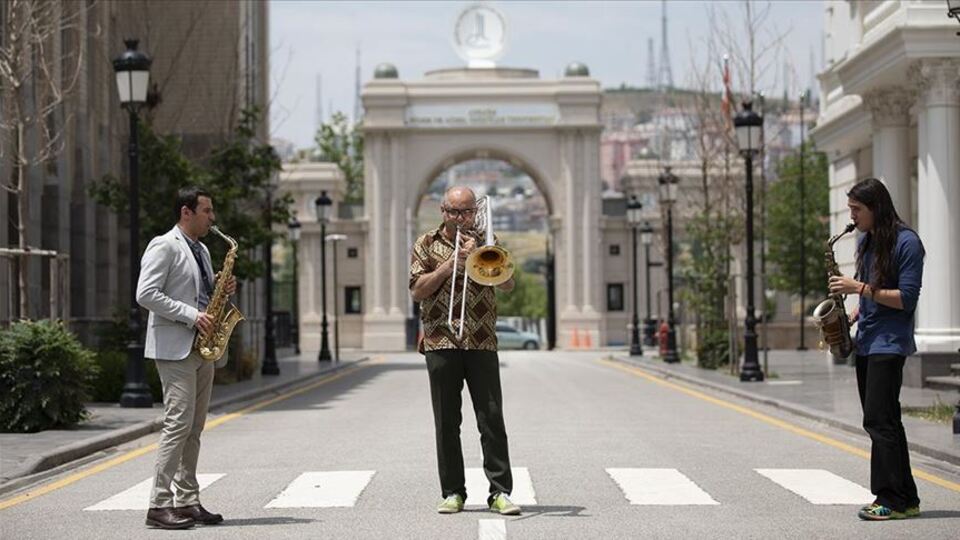İlk tematik müzik üniversitesi öğrencilerini bekliyor