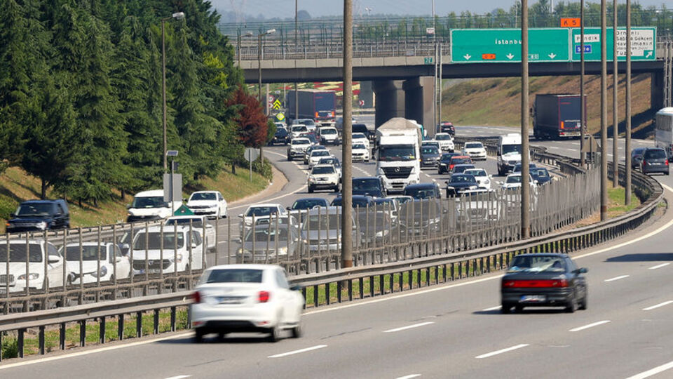 Oyunu kullanan yollara düştü!