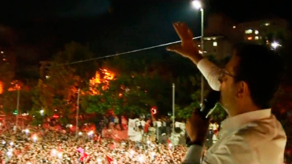 İmamoğlu Beylikdüzü'nde seçmenleriyle buluştu