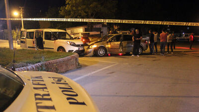 Polis aracı ile otomobil çarpıştı: 2'si polis, 5 yaralı