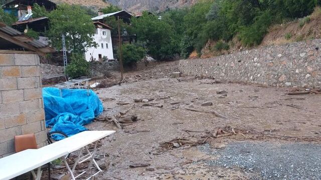 Yusufeli'nde sel böyle görüntülendi