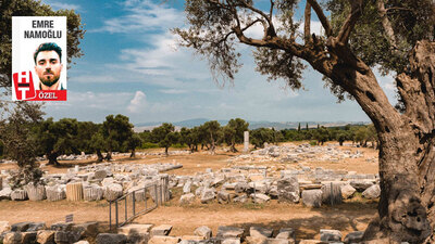 Sanatçılar merkezi Teos