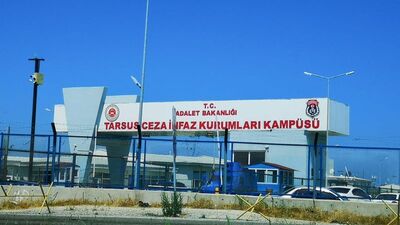 Hükümlü koğuşu ateşe verdi