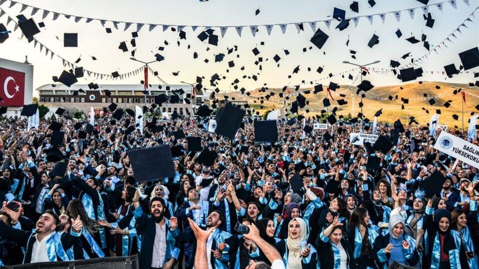 Yeni enstitü, fakülte ve yüksekokullar kuruldu