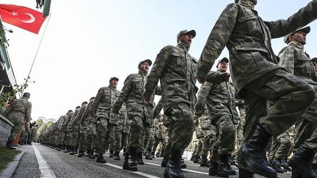 Resmi Gazete'de yayımlandı! 100 bin askere erken terhis