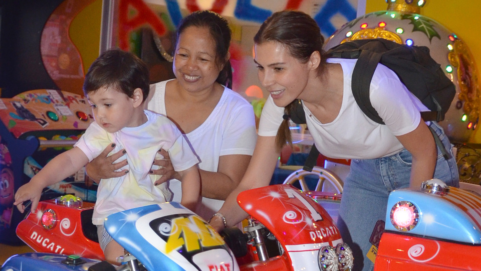 Anne-oğul eğlendiler