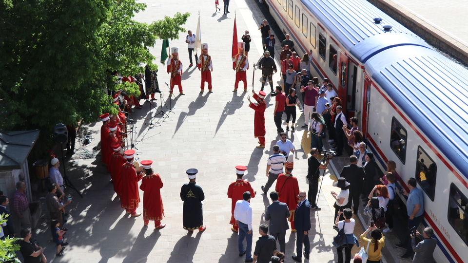 Turistik Doğu Ekspresi'ne yeni hatlar