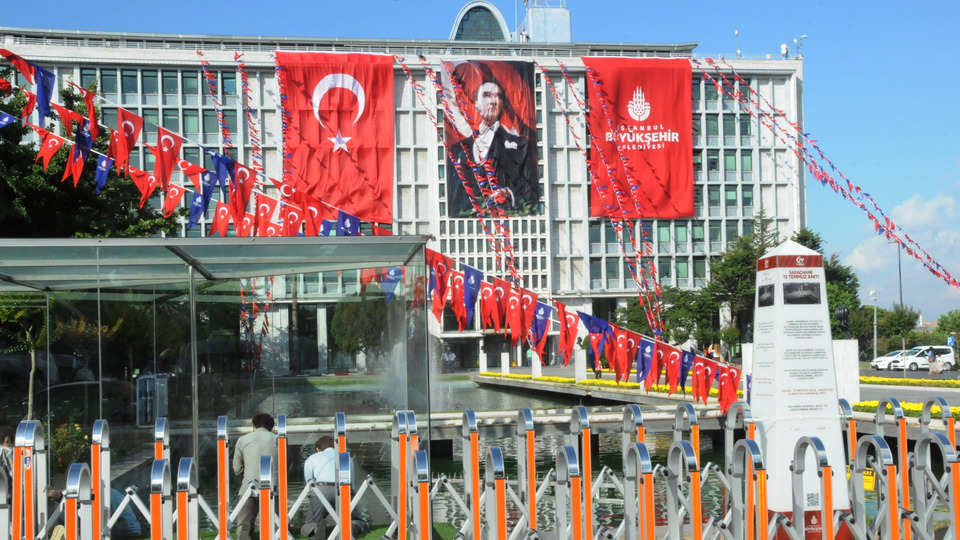 İmamoğlu yarın görevi devralıyor