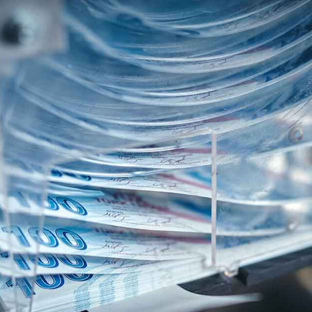 Bankacılık sektörünün kredi hacmi azaldı