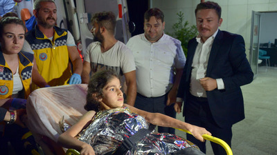 Kayıp kız çocuğu ormanda uyurken bulundu