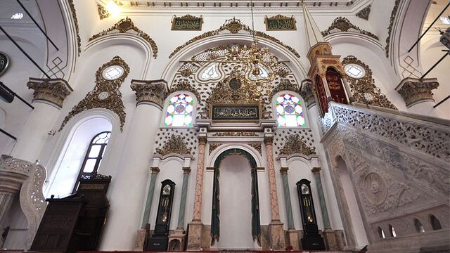 28 Haziran İzmir Cuma namazı saat kaçta?