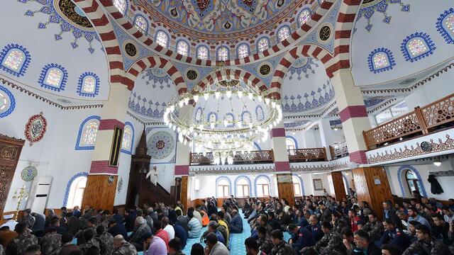 28 Haziran Bursa Cuma namazı saat kaçta?