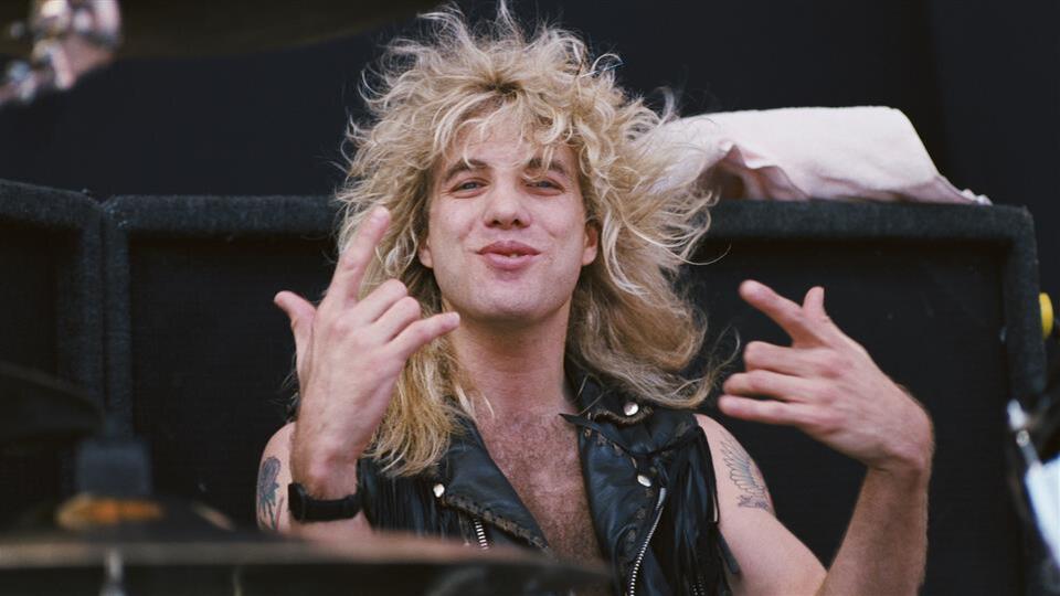 Steven Adler kimdir?