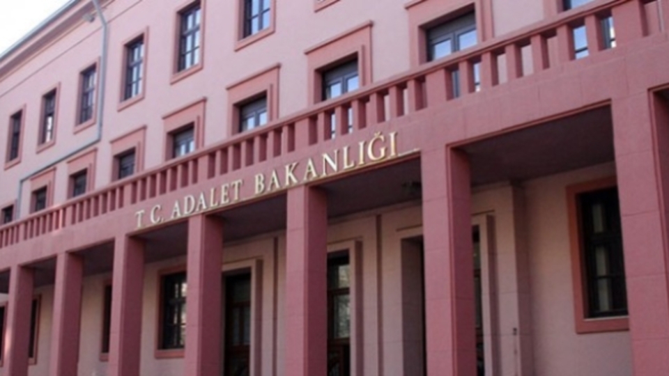 Adalet Bakanlığı 12 bin 713 personel alacak! İşte şartlar