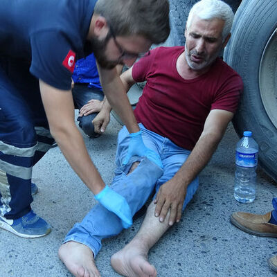 Bir garip kaza! Geri geldi bir daha ezdi