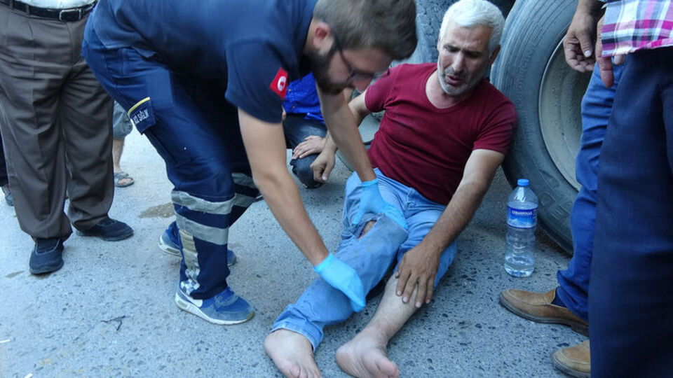 Bir garip kaza! Geri geldi bir daha ezdi