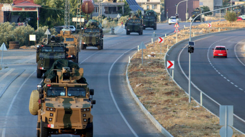 Sınıra komando sevkiyatı