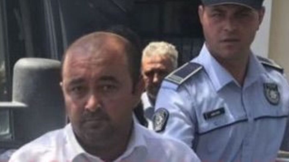 Bir baba bunu yapar mı!