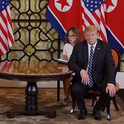 Trump ile Kim bir araya geldi!