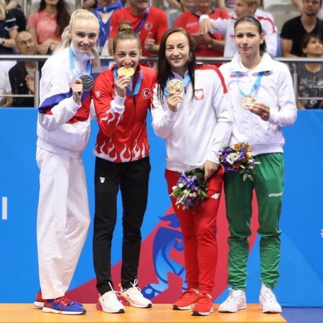 Buse Naz Çakıroğlu'ndan altın madalya