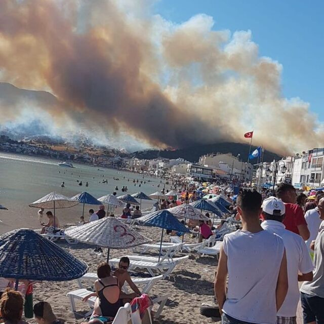 İzmir'de korkutan yangın!