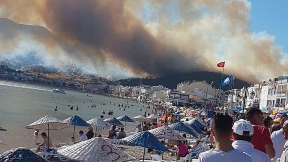 İzmir'de korkutan yangın!