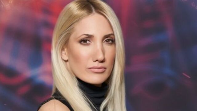 Ria Kolovou kimdir?