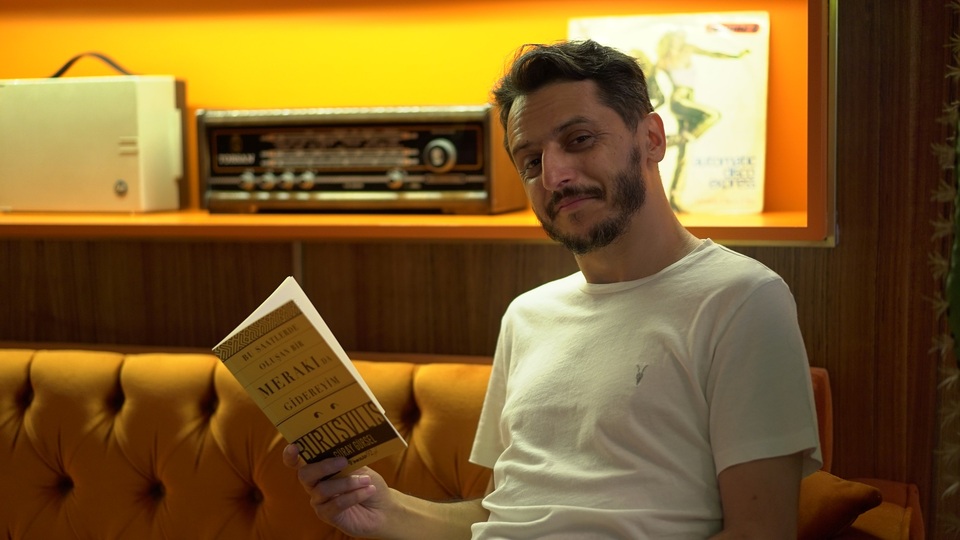 Burus Vilis'in kitabı çıktı