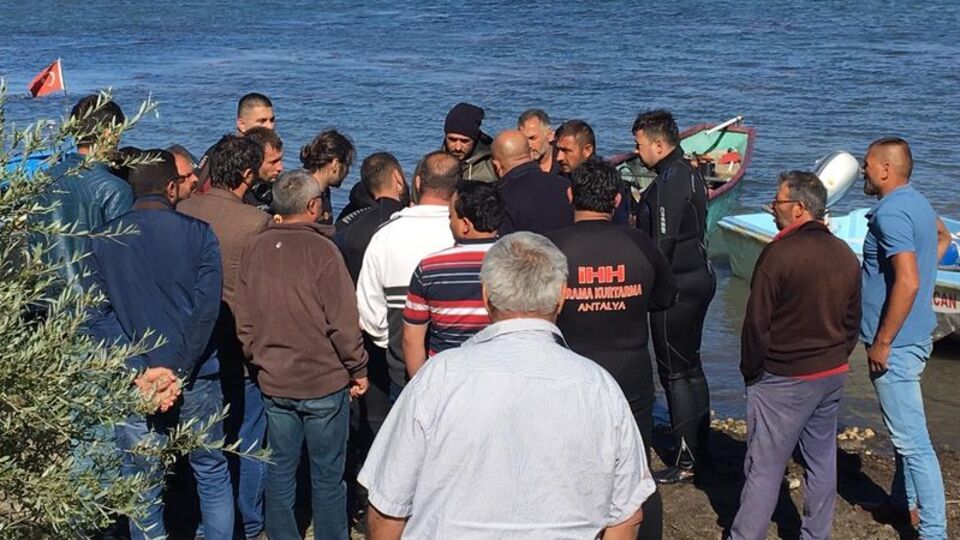 Gölde kaybolan AK Parti ilçe yöneticisinin cansız bedenine ulaşıldı