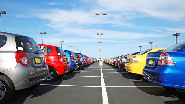 Otomotiv pazarı yılın ilk yarısında daraldı