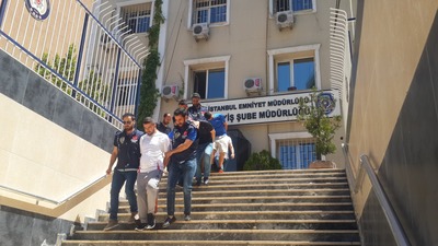 Polis süsü ile gasp ettiler