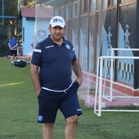 "Ümit Özat hocamız görevinin başında"