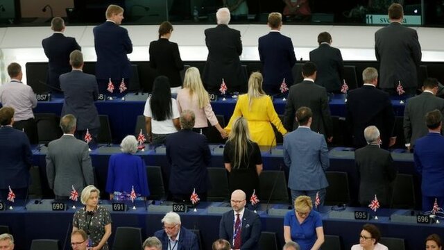 AP'de Brexit protestosu!