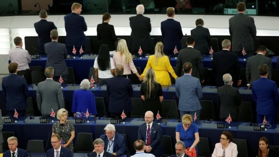 AP'de Brexit protestosu!