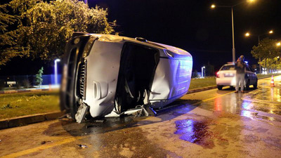 Erzurum'da kamyonet takla attı: 4 yaralı