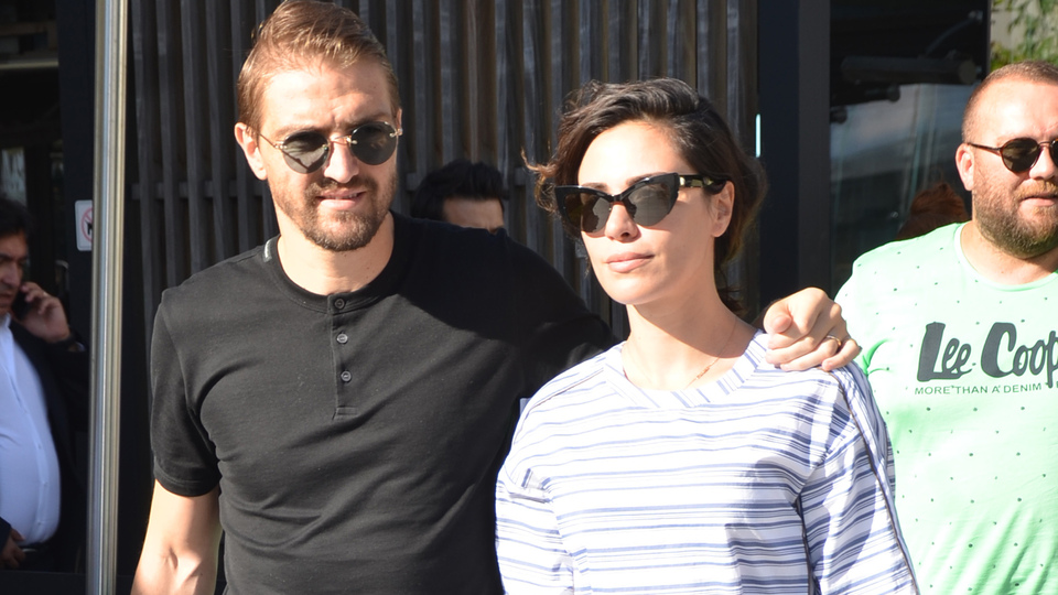 Dostlarla akşam yemeği