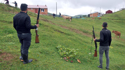 Yaylada tüfekli nöbet!