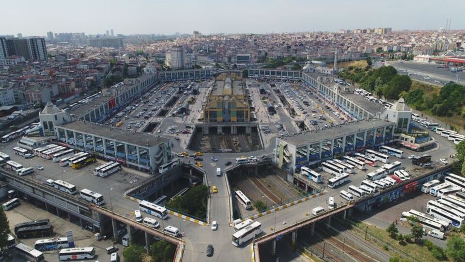 İstanbul'da otogara hava destekli operasyon