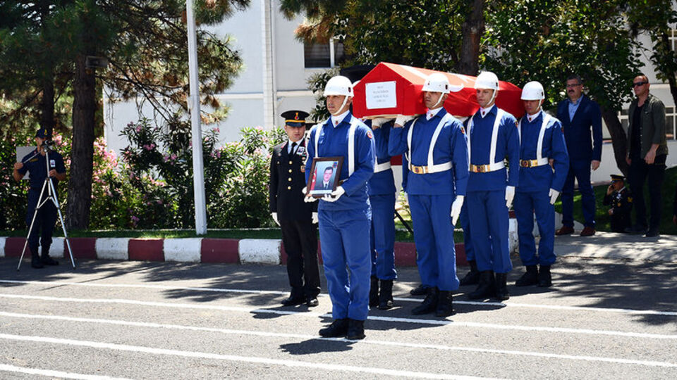 Kalp krizi geçiren astsubay şehit oldu