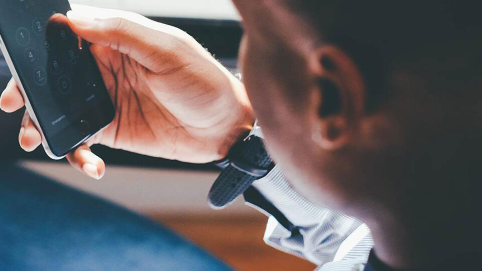 Bu uygulamaları sakın telefonunuza indirmeyin!