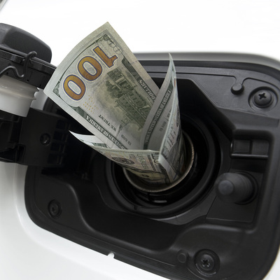 Benzinde dolar indirimi