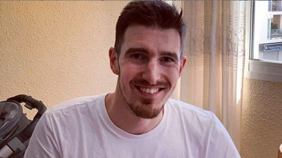 Nando De Colo kimdir?