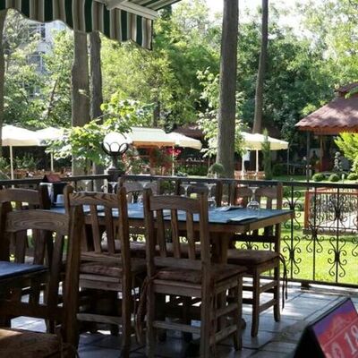 Meclis personeli kiraya, lokanta yemeklerine zam