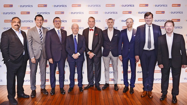 20 milyar Euro'luk elektronik devi İstanbul'da 