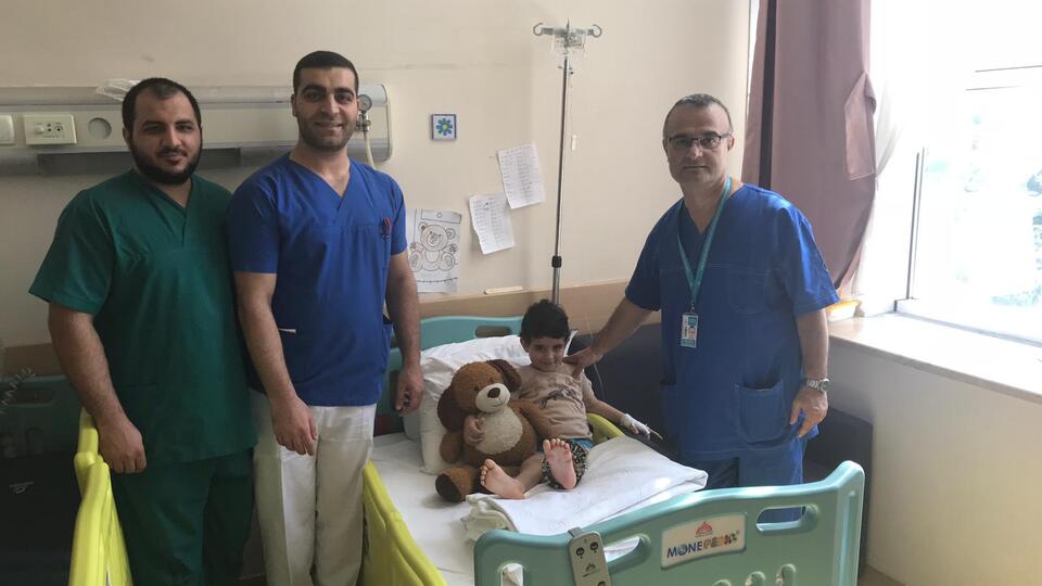 4 yaşındaki Musa lösemi tedavisi görürken bir de bunu yaşadı!